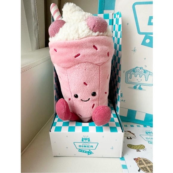 Jellycat FAO Schwarz NYC Exclusive Bubbeca Strawberry Milkshake Jellycat Diner - Picture 2 of 5